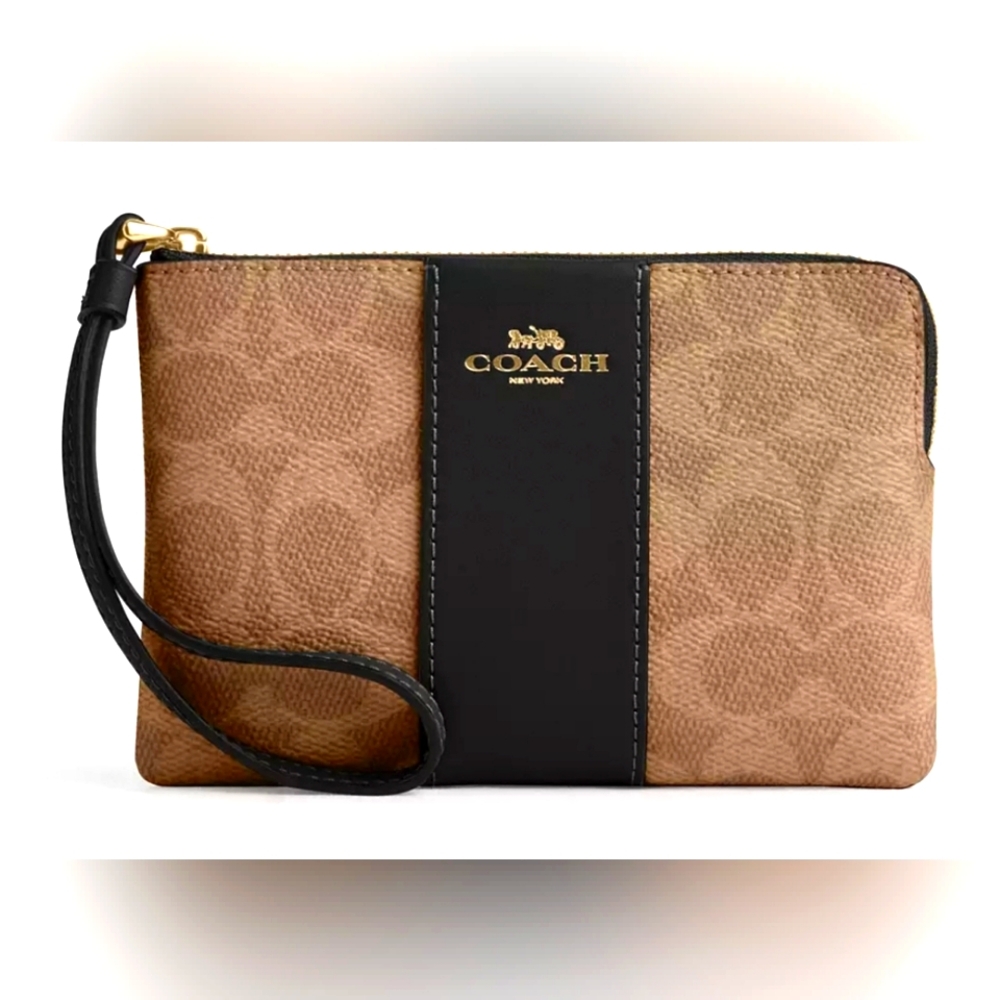 New!! Coach signature wristlet with coated canvas and smooth leather NWT ♡UNUSED